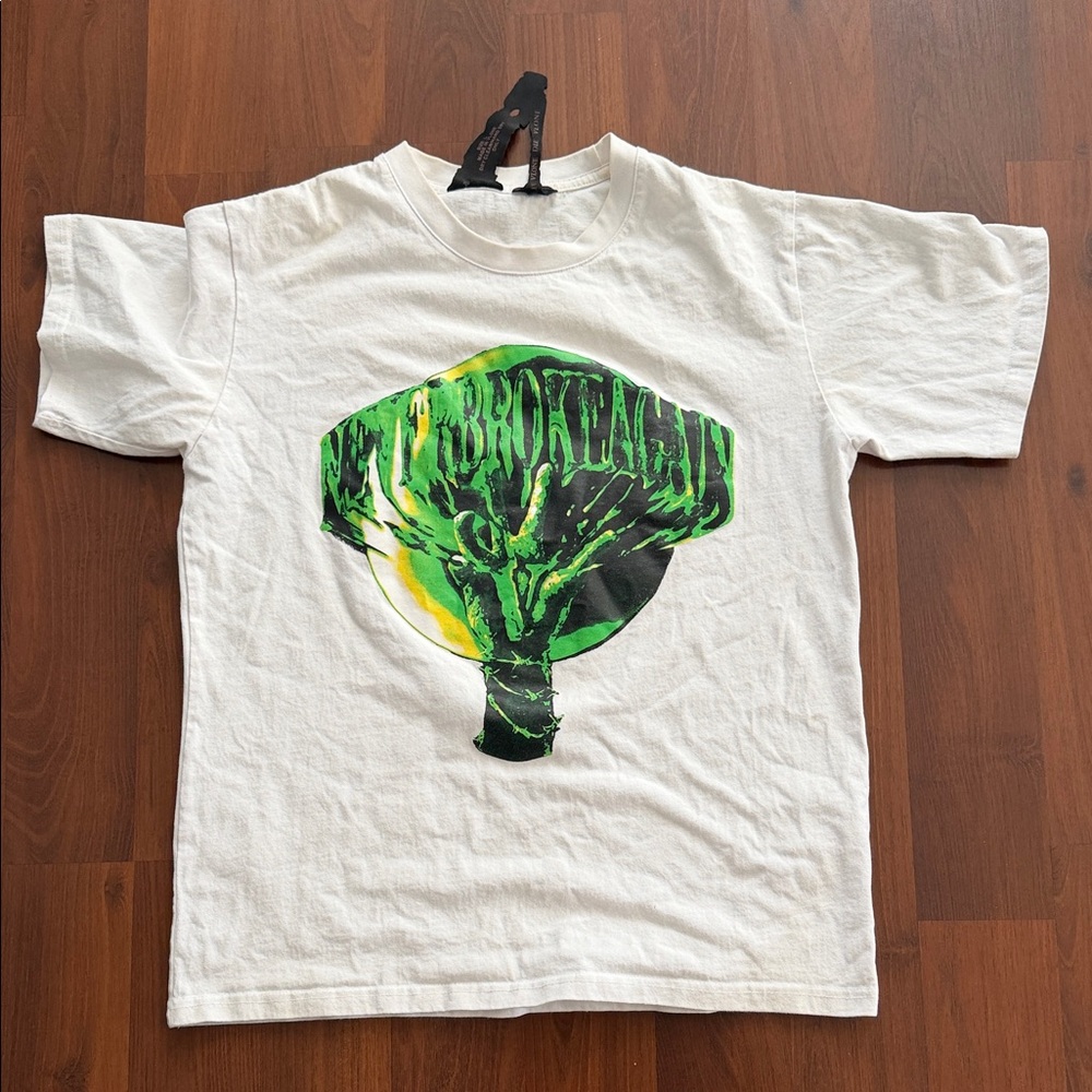 VLONE White and Green Short Sleeve Tee